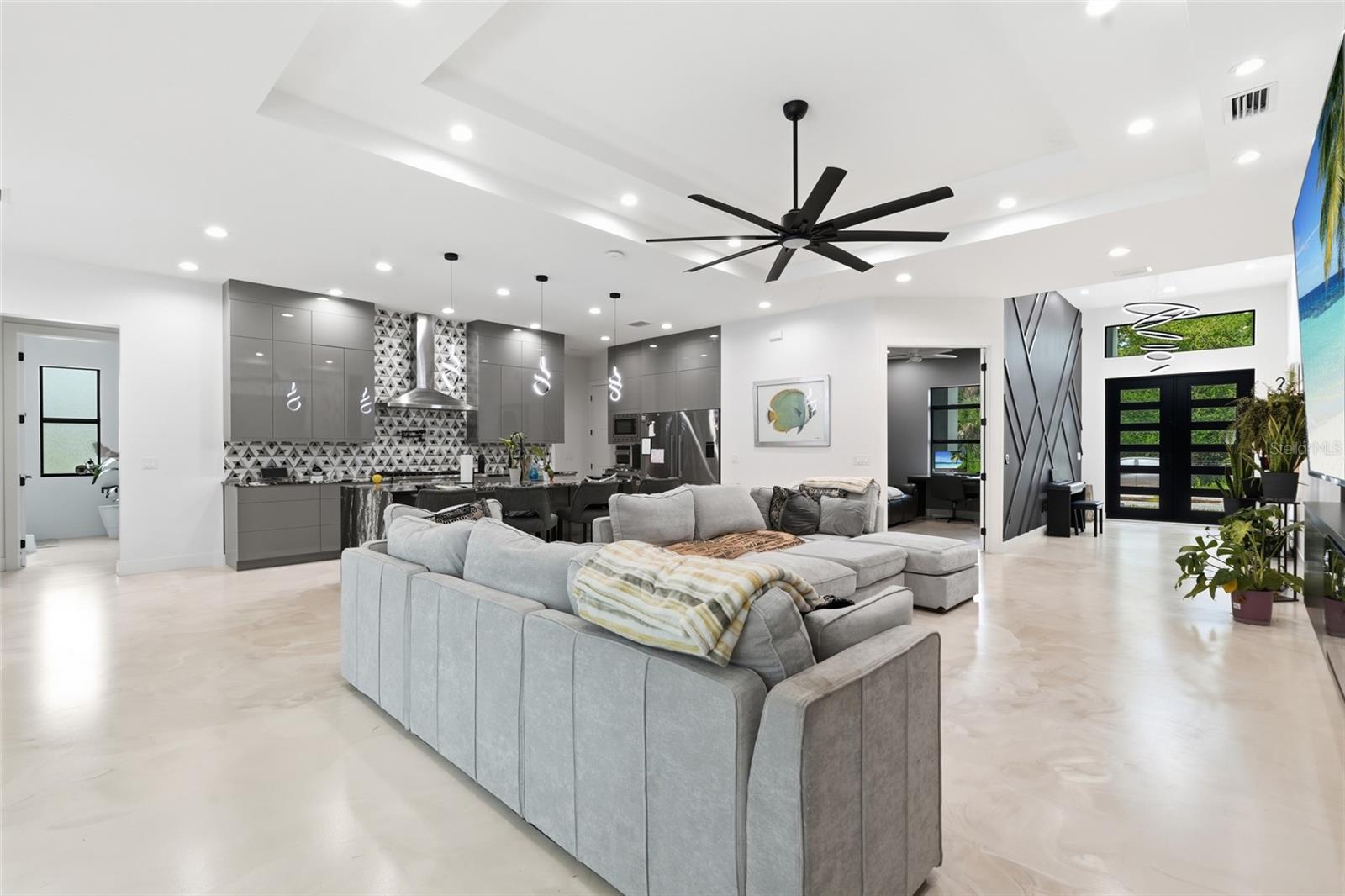NORTH PORT CHARLOTTE ESTATES - Residential