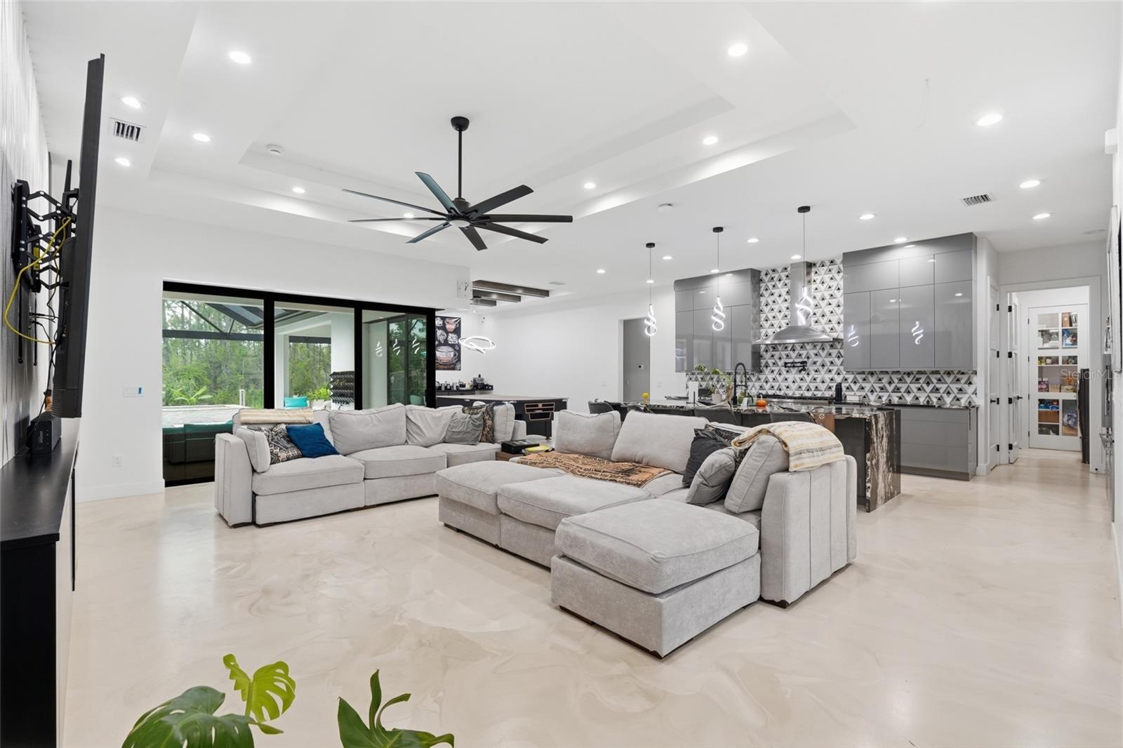 NORTH PORT CHARLOTTE ESTATES - Residential