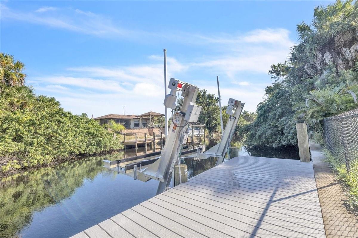 PALM SHORES - Residential