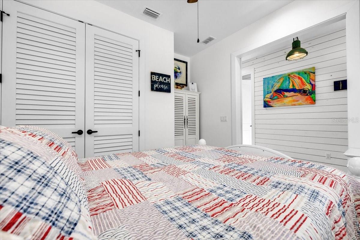 PALM SHORES - Residential
