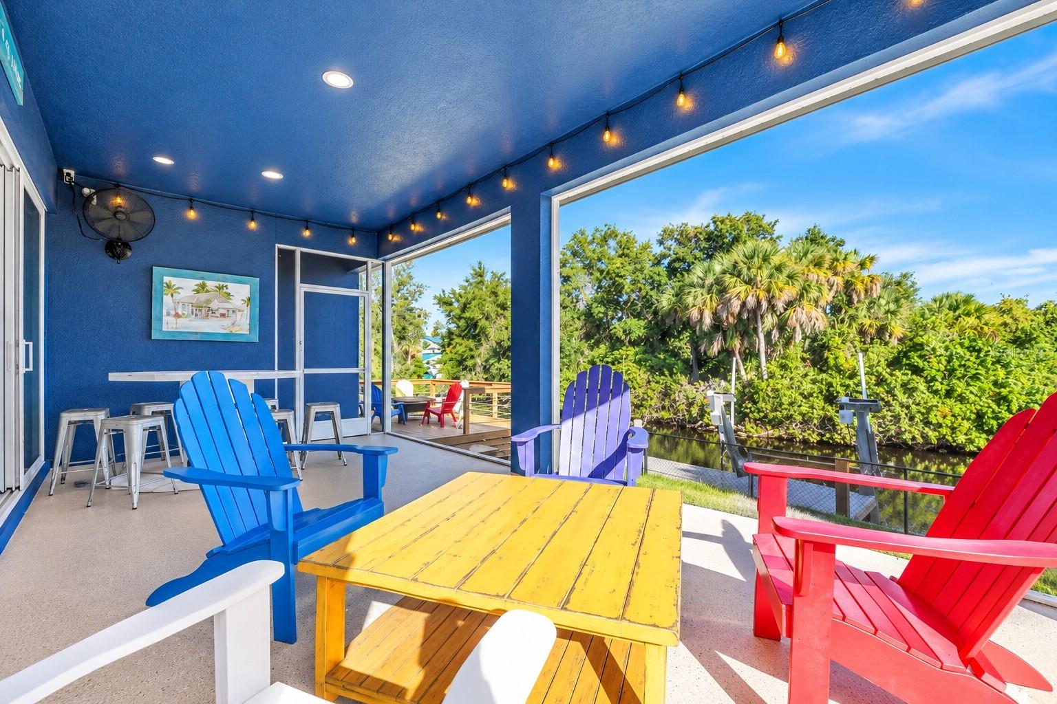 PALM SHORES - Residential
