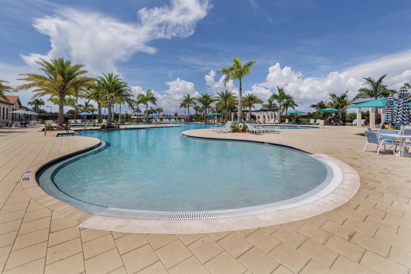 SARASOTA NATIONAL PH 3 - Residential
