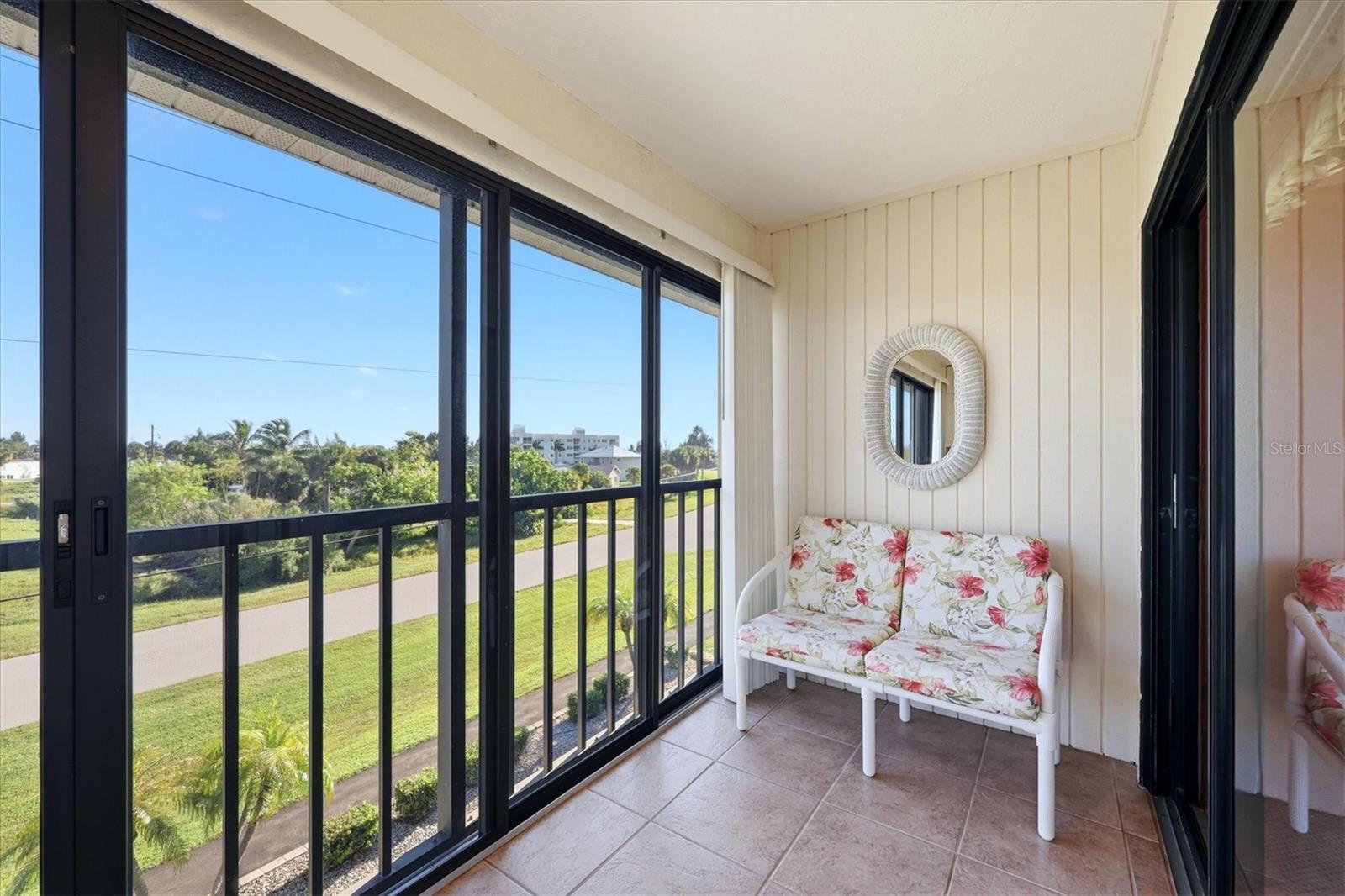 TARPON BAY PH 01 BLDG A - Residential