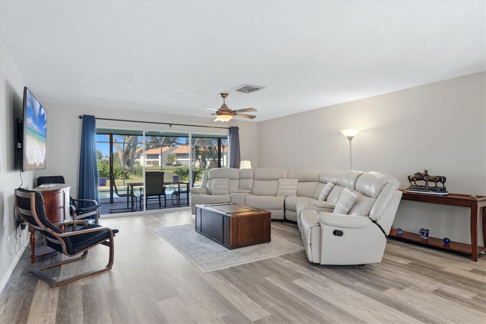 VENICE GARDENS - Residential