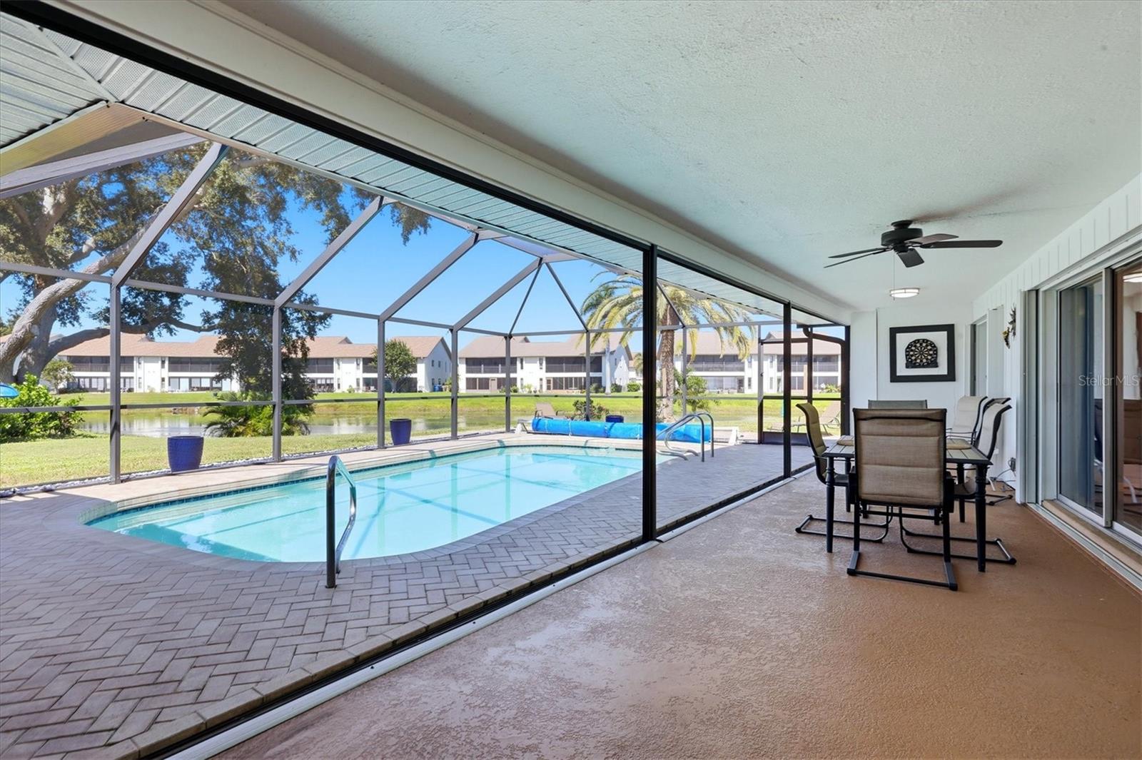 VENICE GARDENS - Residential