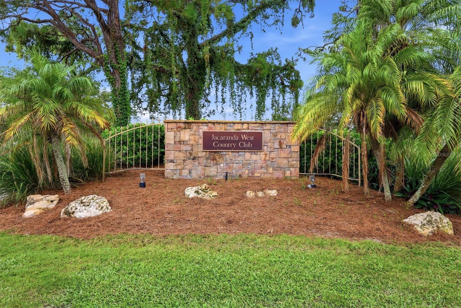 VENICE GARDENS - Residential