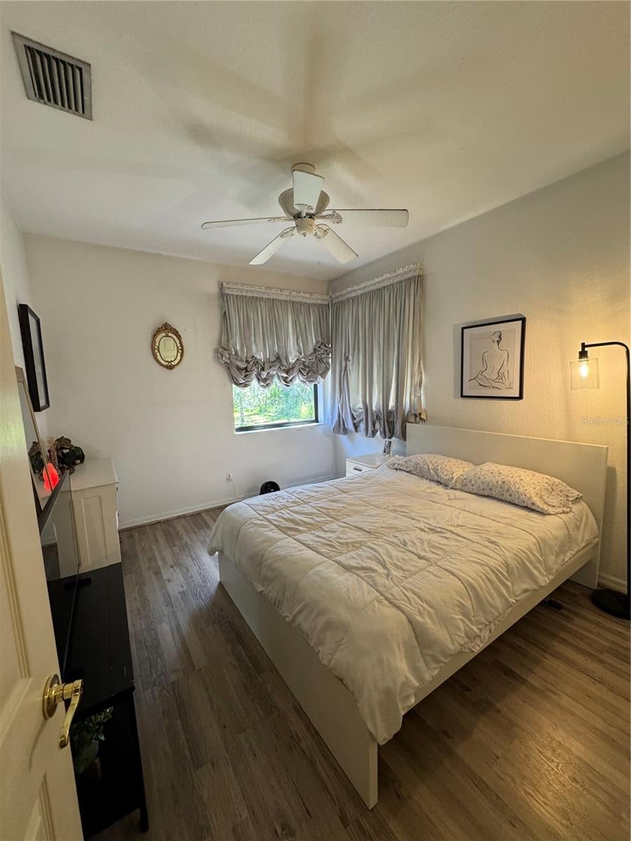 OAK FORD GOLF CLUB - Residential