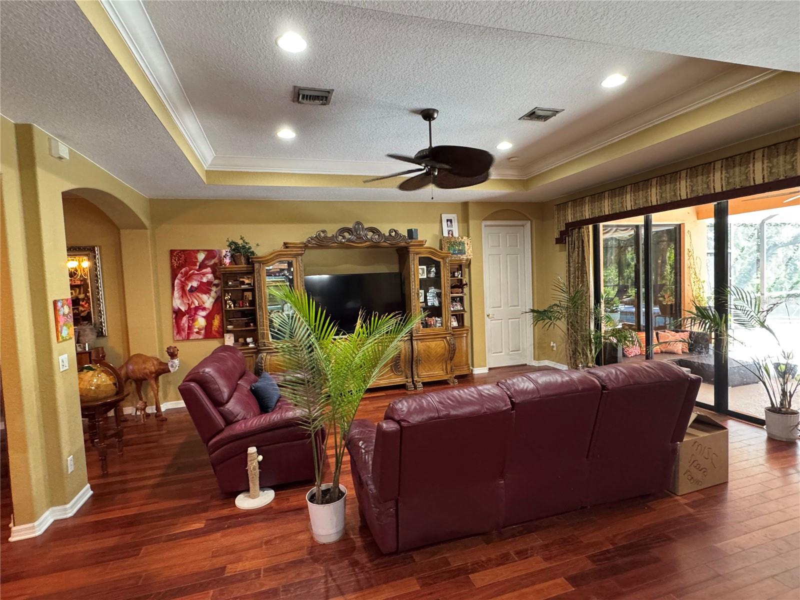 OAK FORD GOLF CLUB - Residential