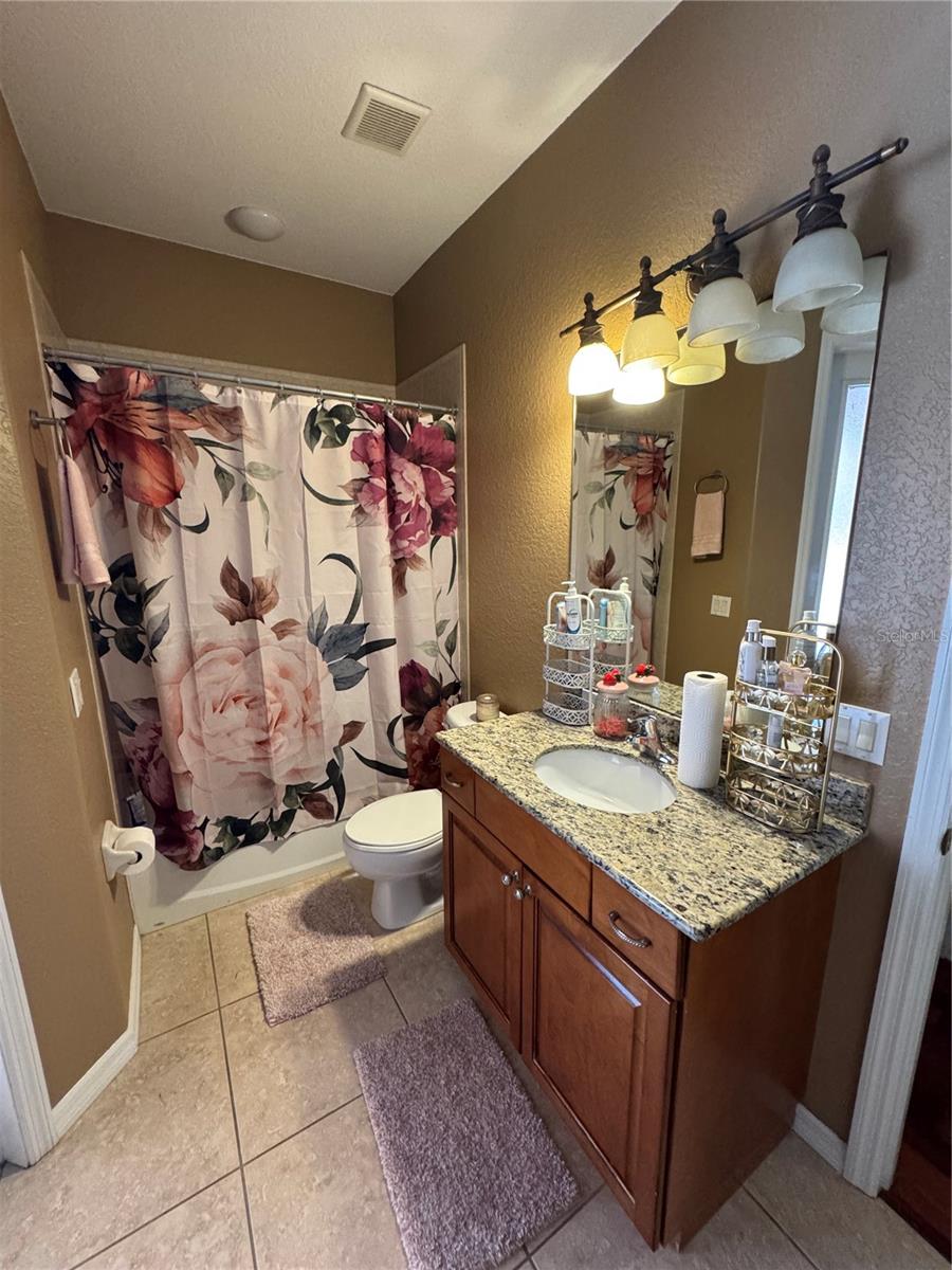 OAK FORD GOLF CLUB - Residential