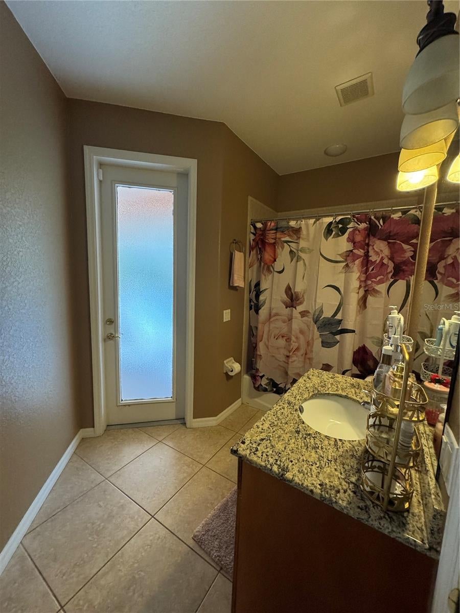 OAK FORD GOLF CLUB - Residential