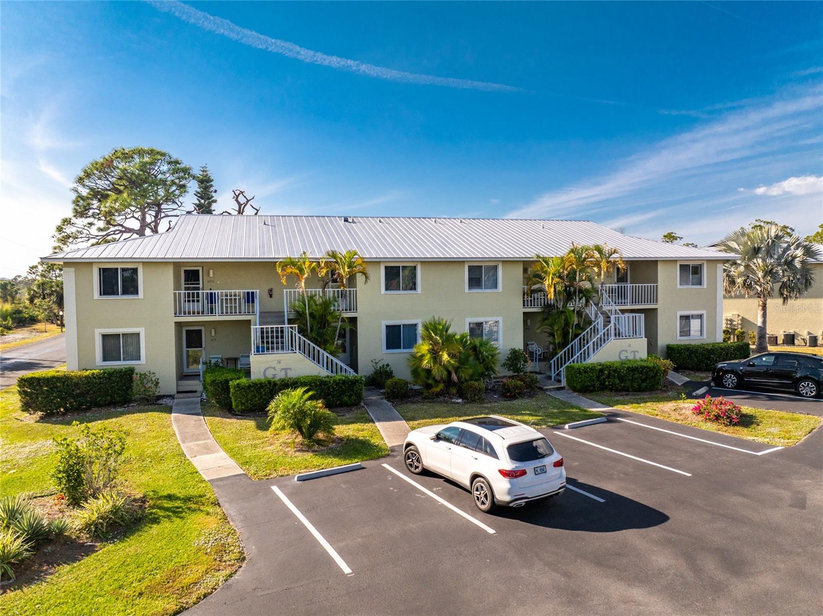 GOLDEN TEE PH 01 BLDG 14 - Residential