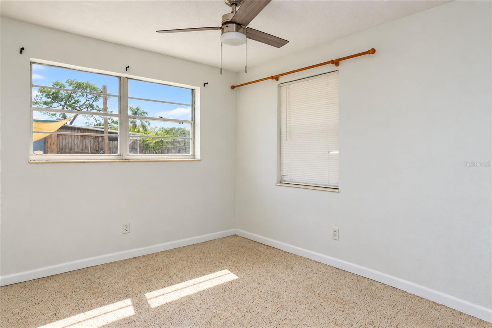 SARASOTA SPGS - Residential