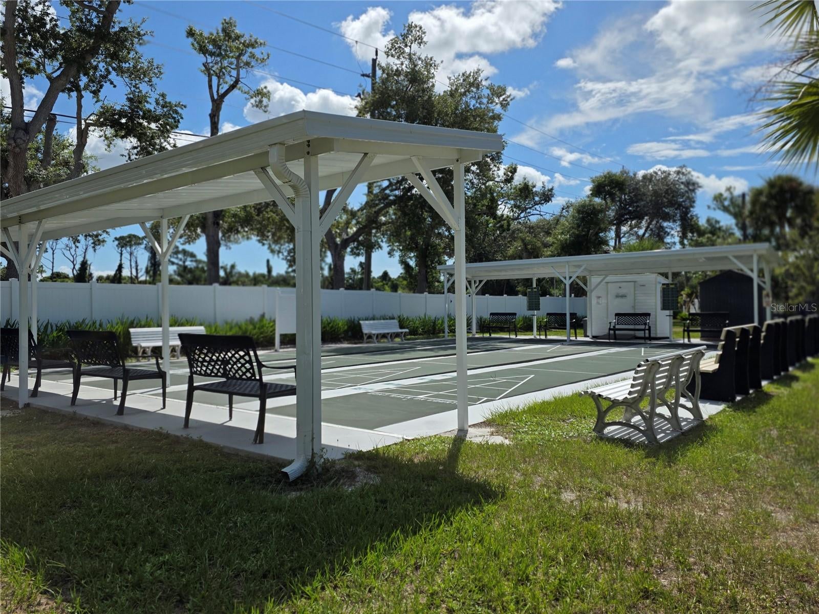 OAK GROVE - Residential