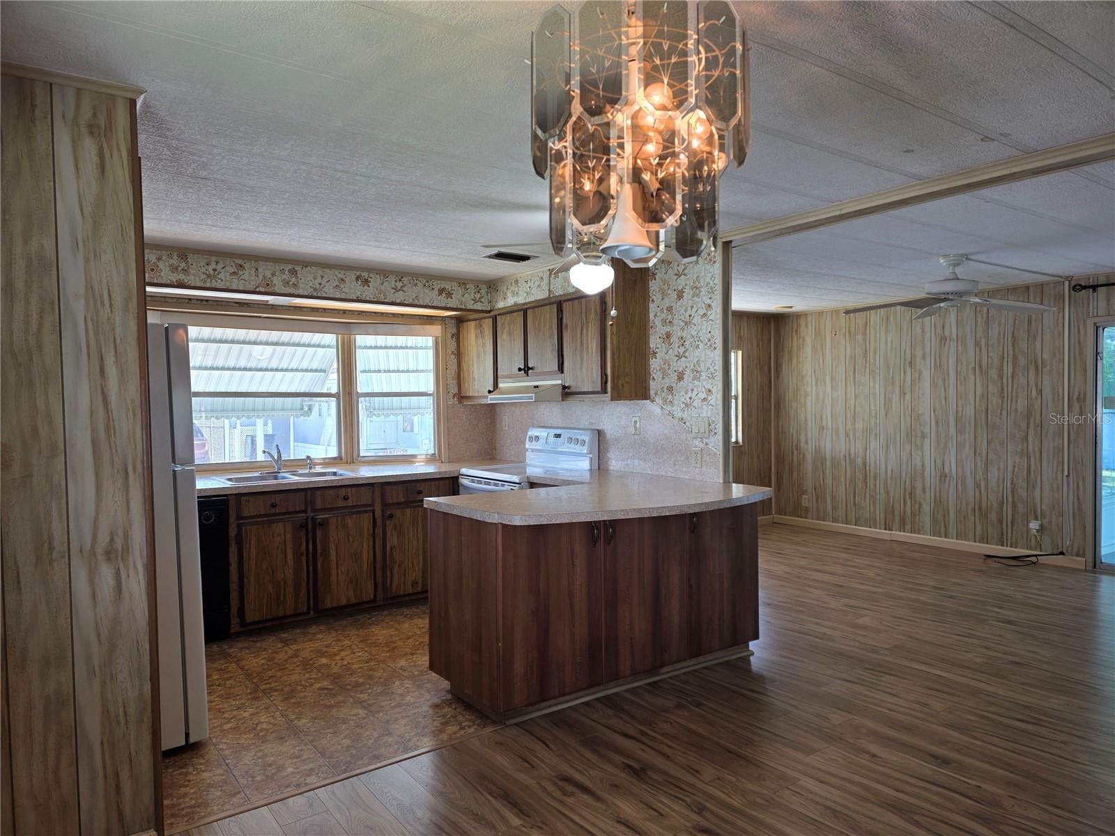 OAK GROVE - Residential