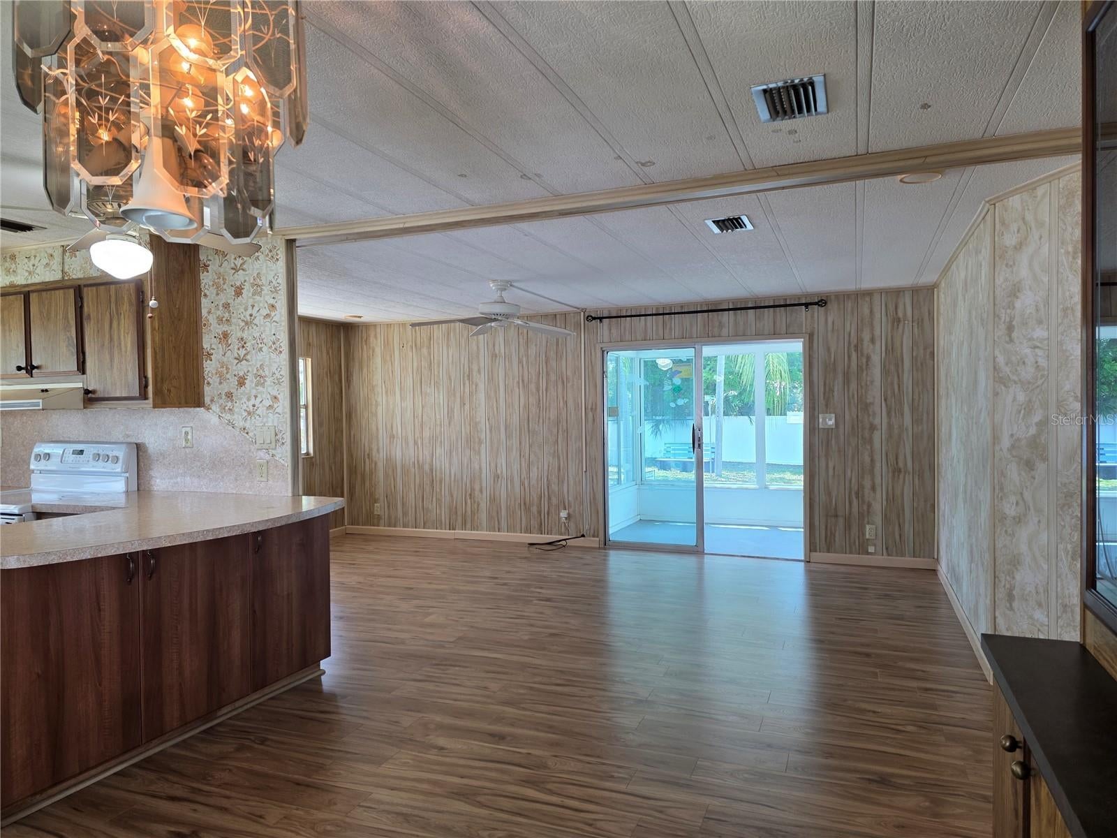 OAK GROVE - Residential