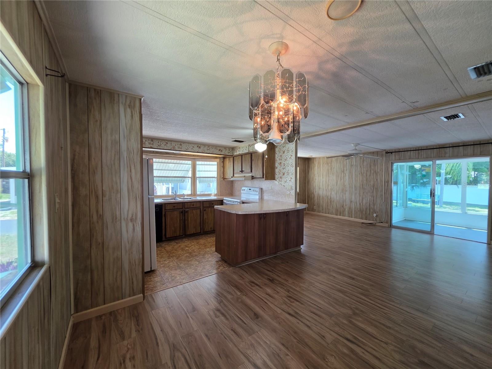 OAK GROVE - Residential