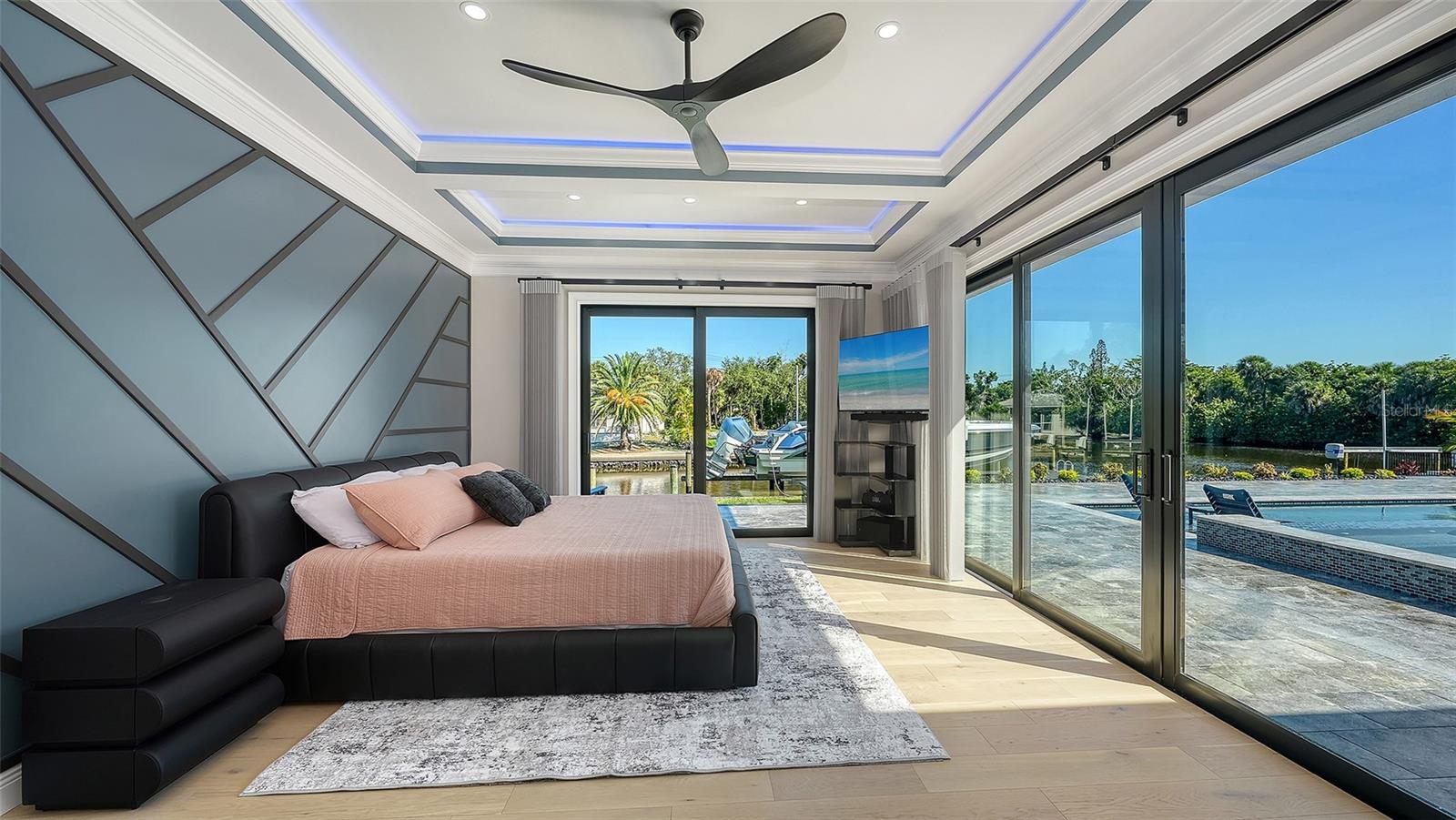 SIESTA ISLES - Residential