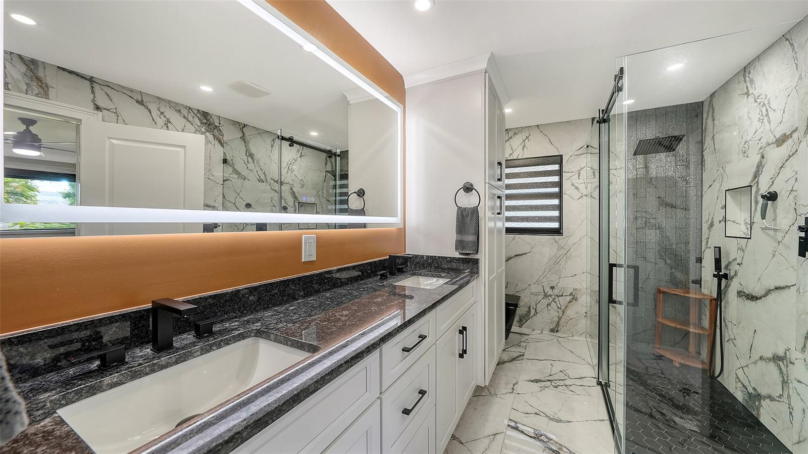 SIESTA ISLES - Residential