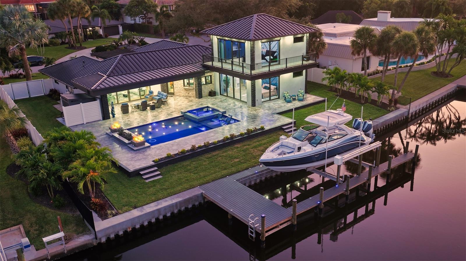 SIESTA ISLES - Residential