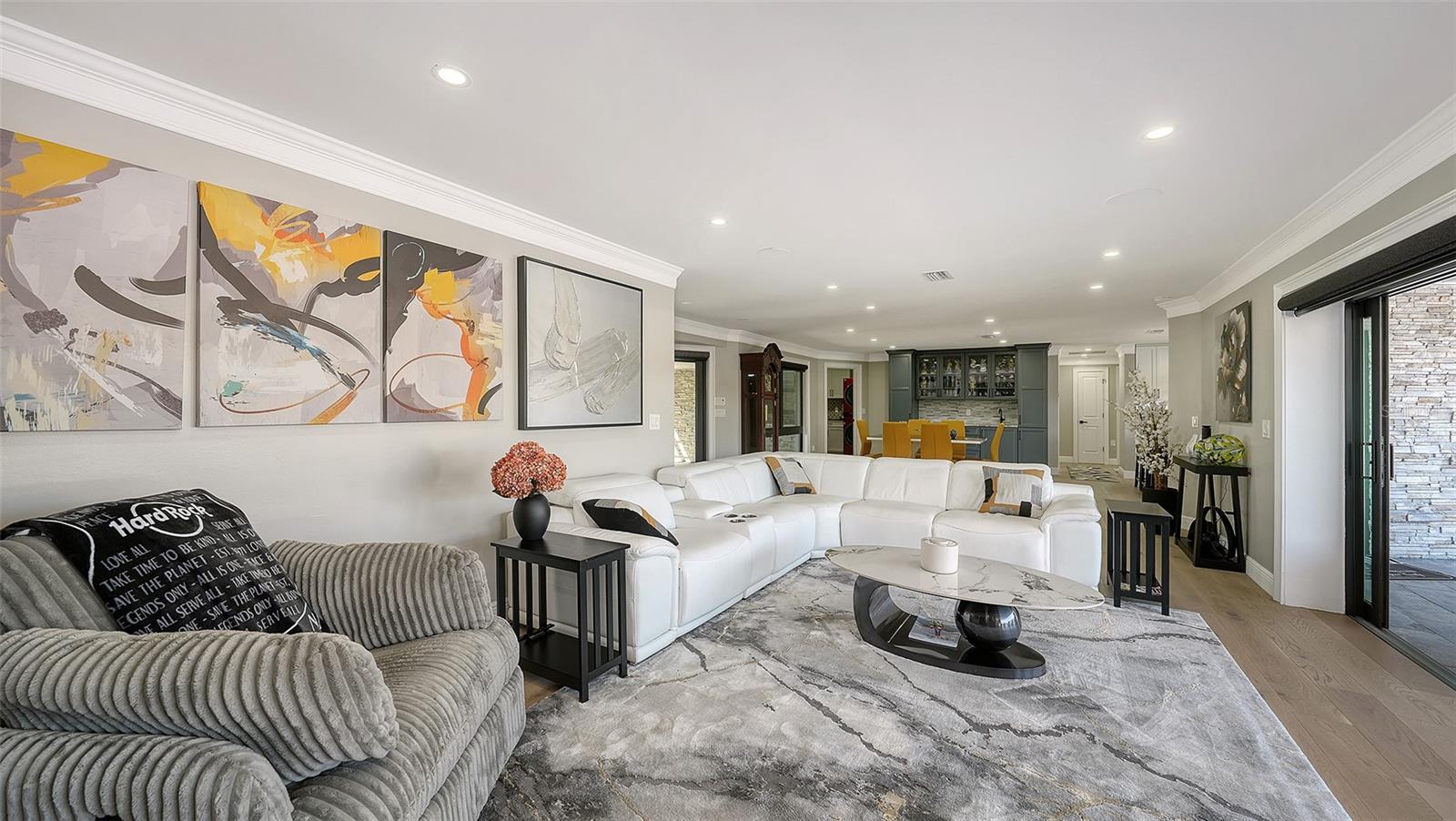 SIESTA ISLES - Residential