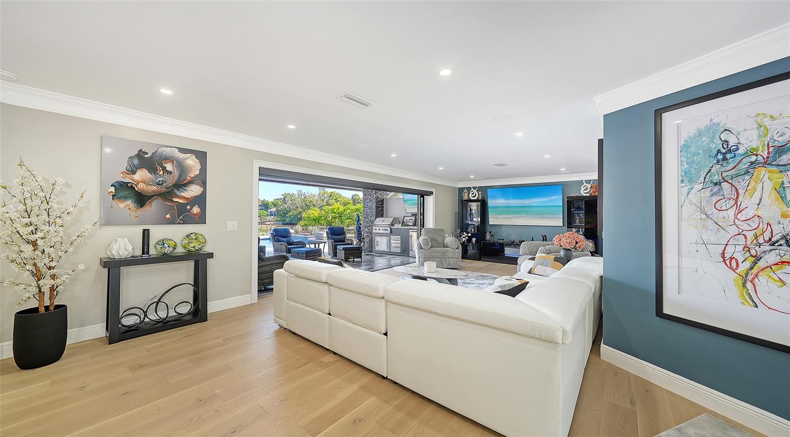 SIESTA ISLES - Residential