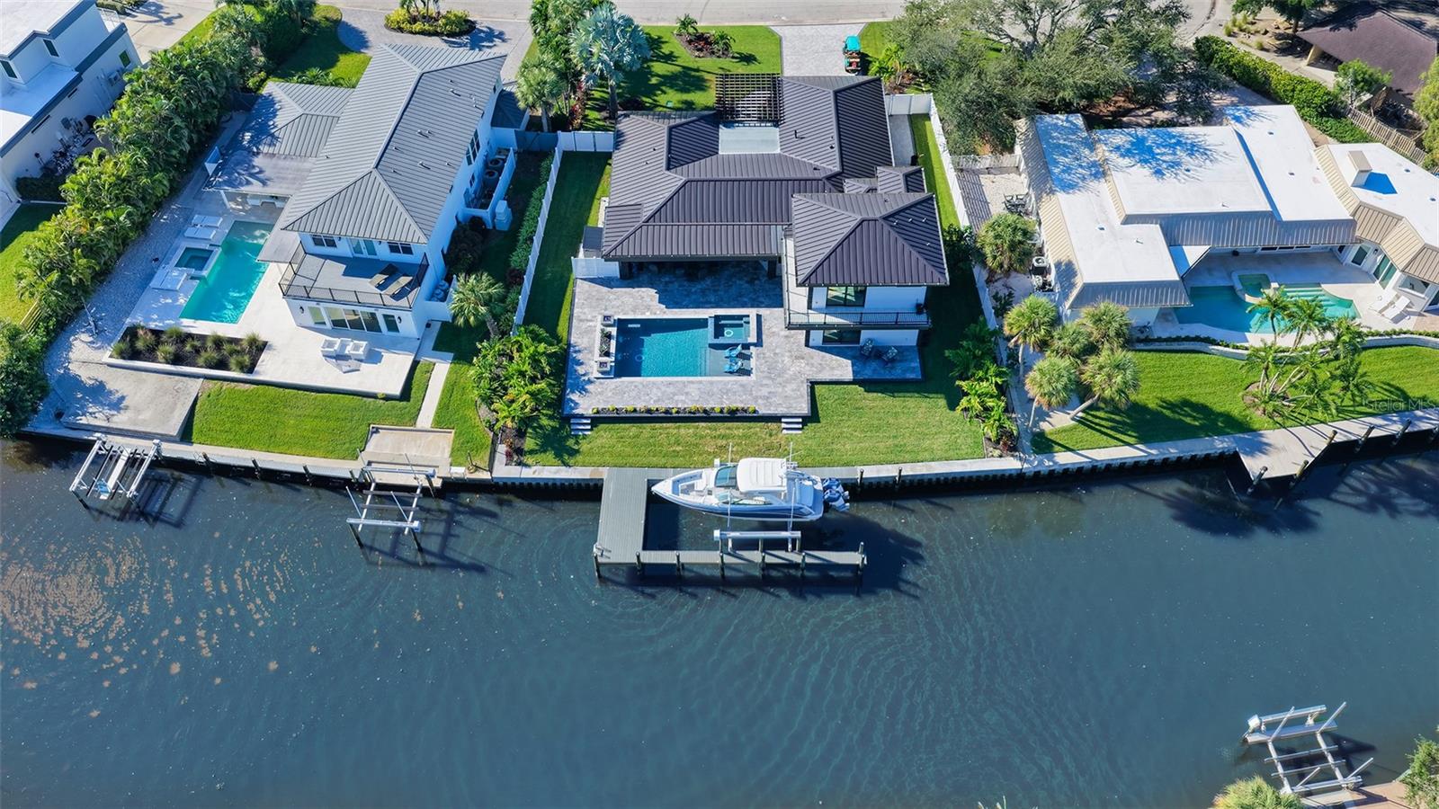 SIESTA ISLES - Residential