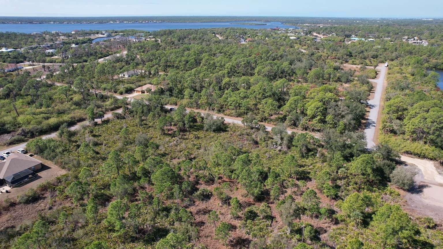 PORT CHARLOTTE SEC 049 - Land