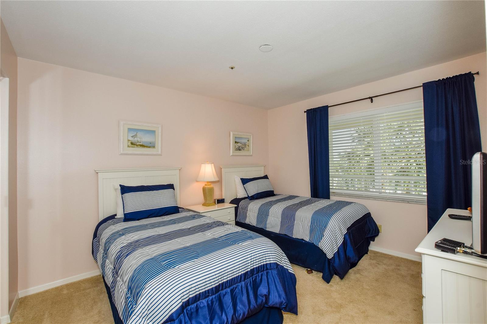 FARMINGTON VISTAS - Residential