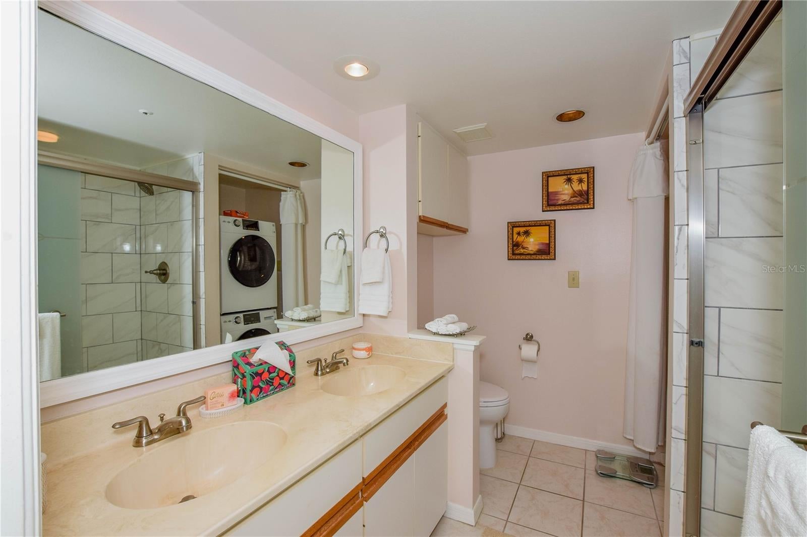 FARMINGTON VISTAS - Residential