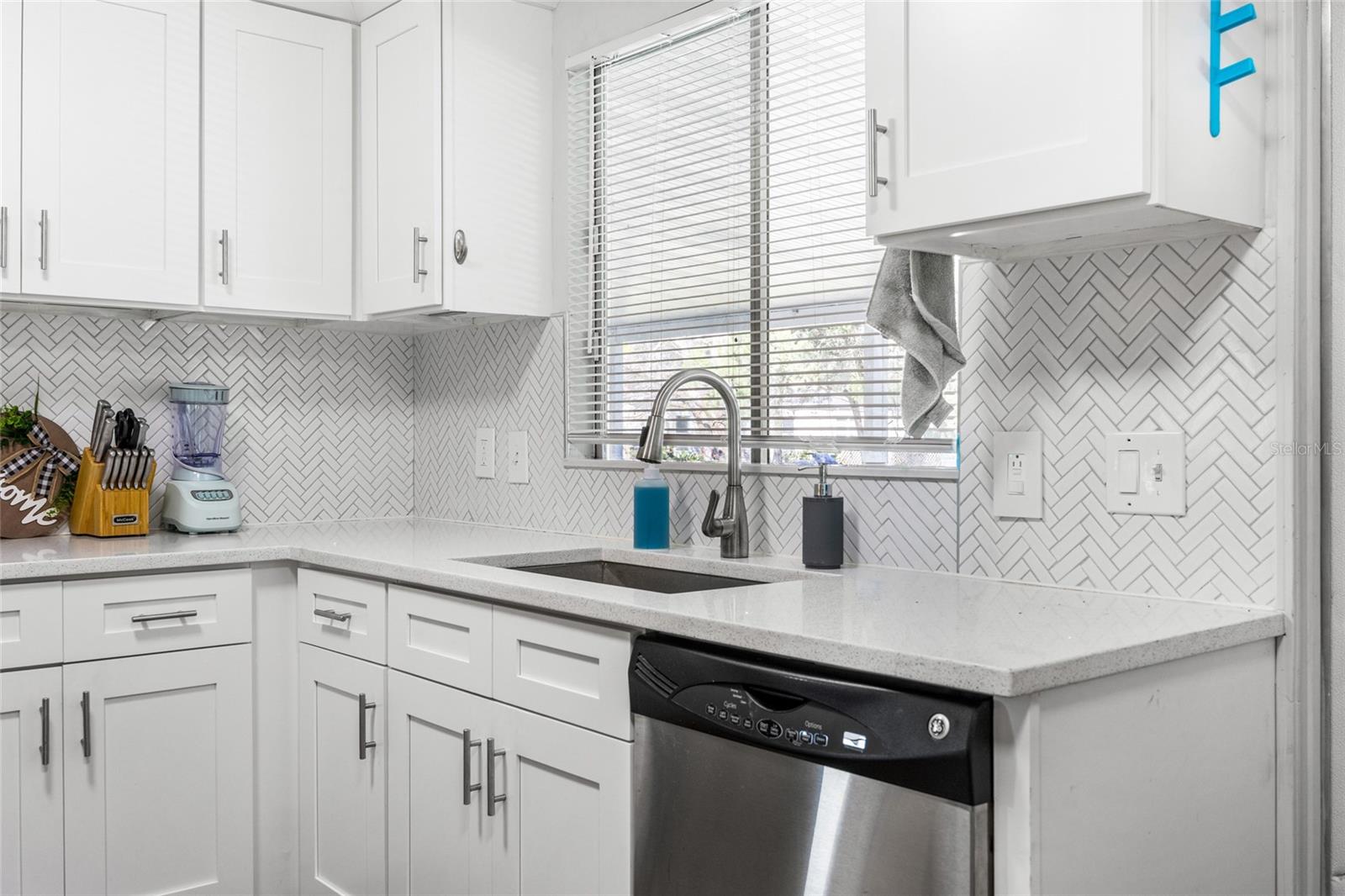 EAST ORLANDO ESTATES - Residential