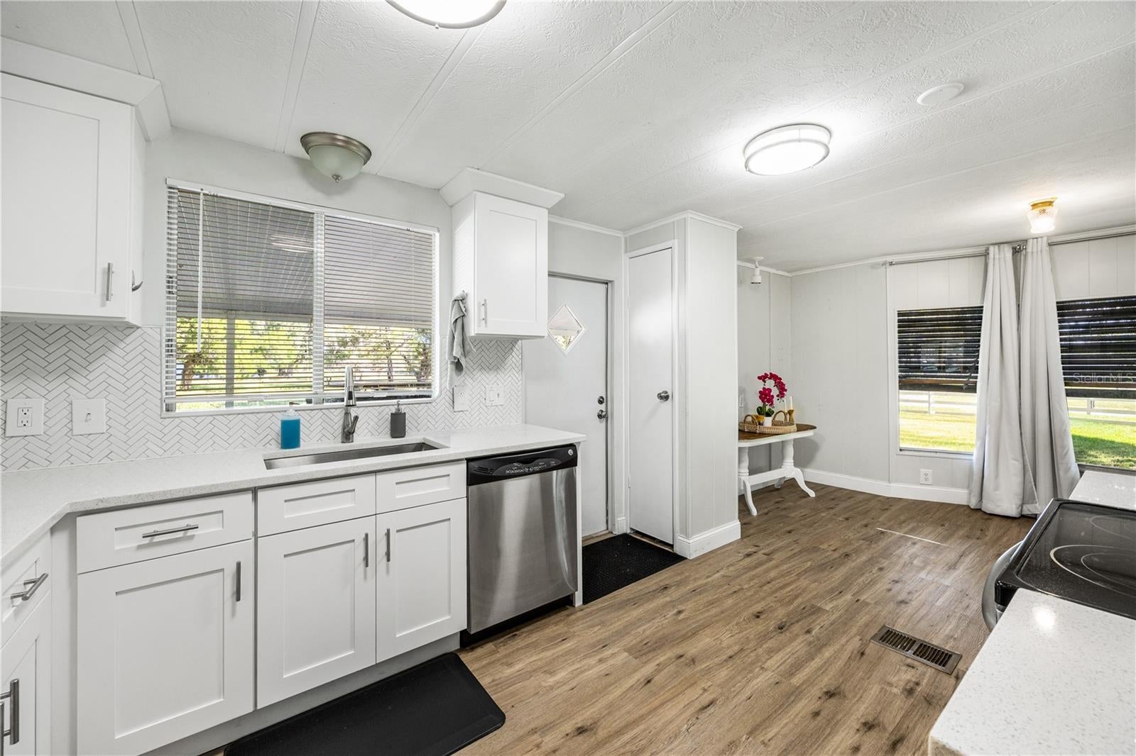 EAST ORLANDO ESTATES - Residential