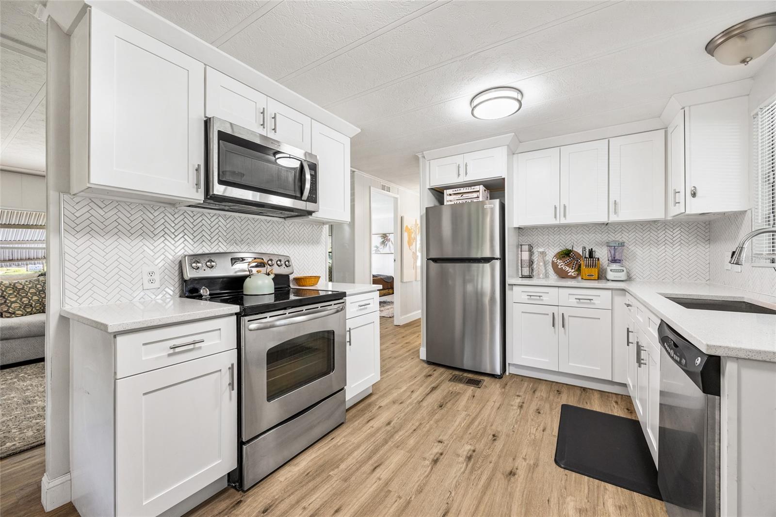EAST ORLANDO ESTATES - Residential