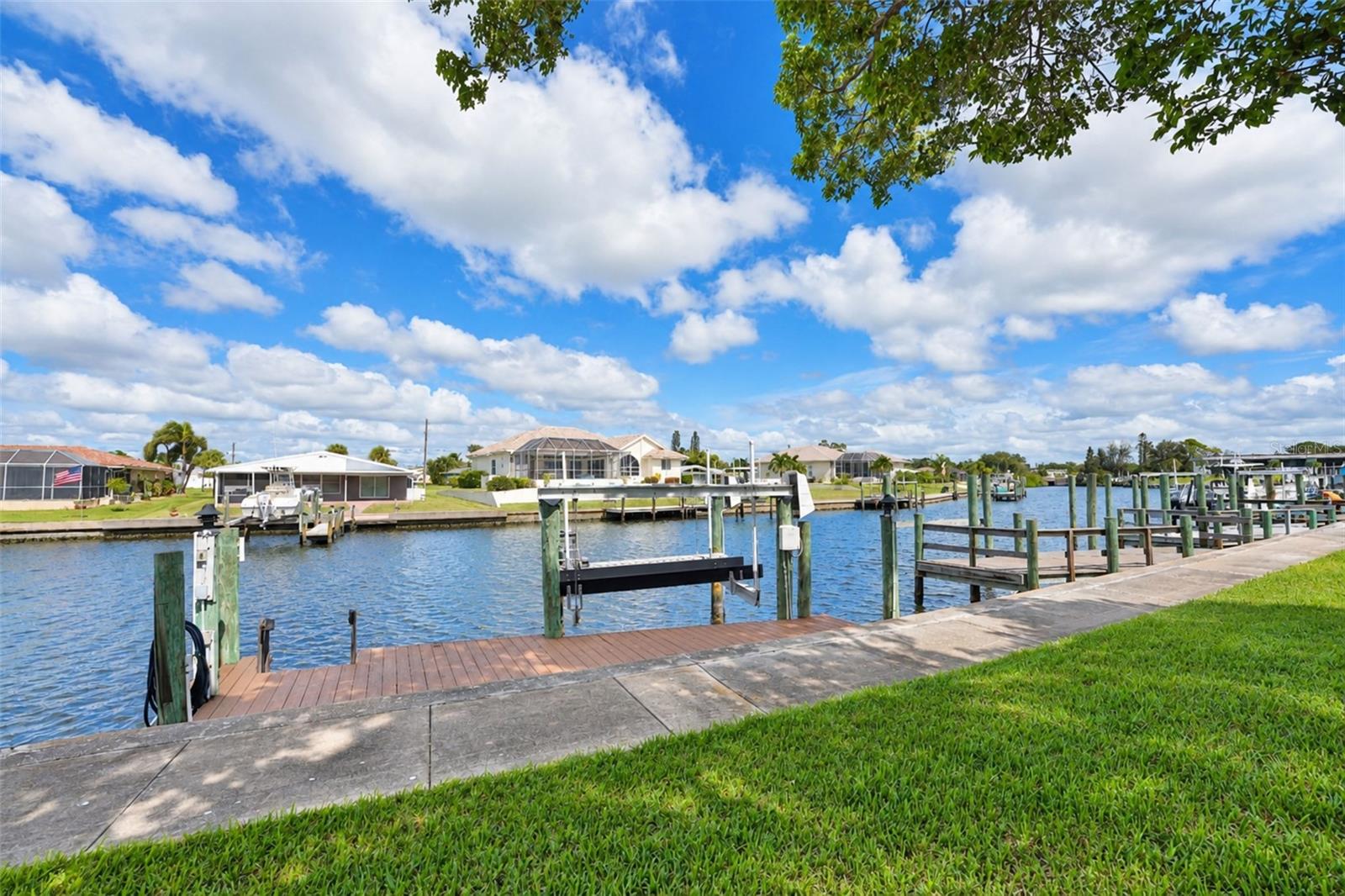 ENGLEWOOD ISLES - Residential