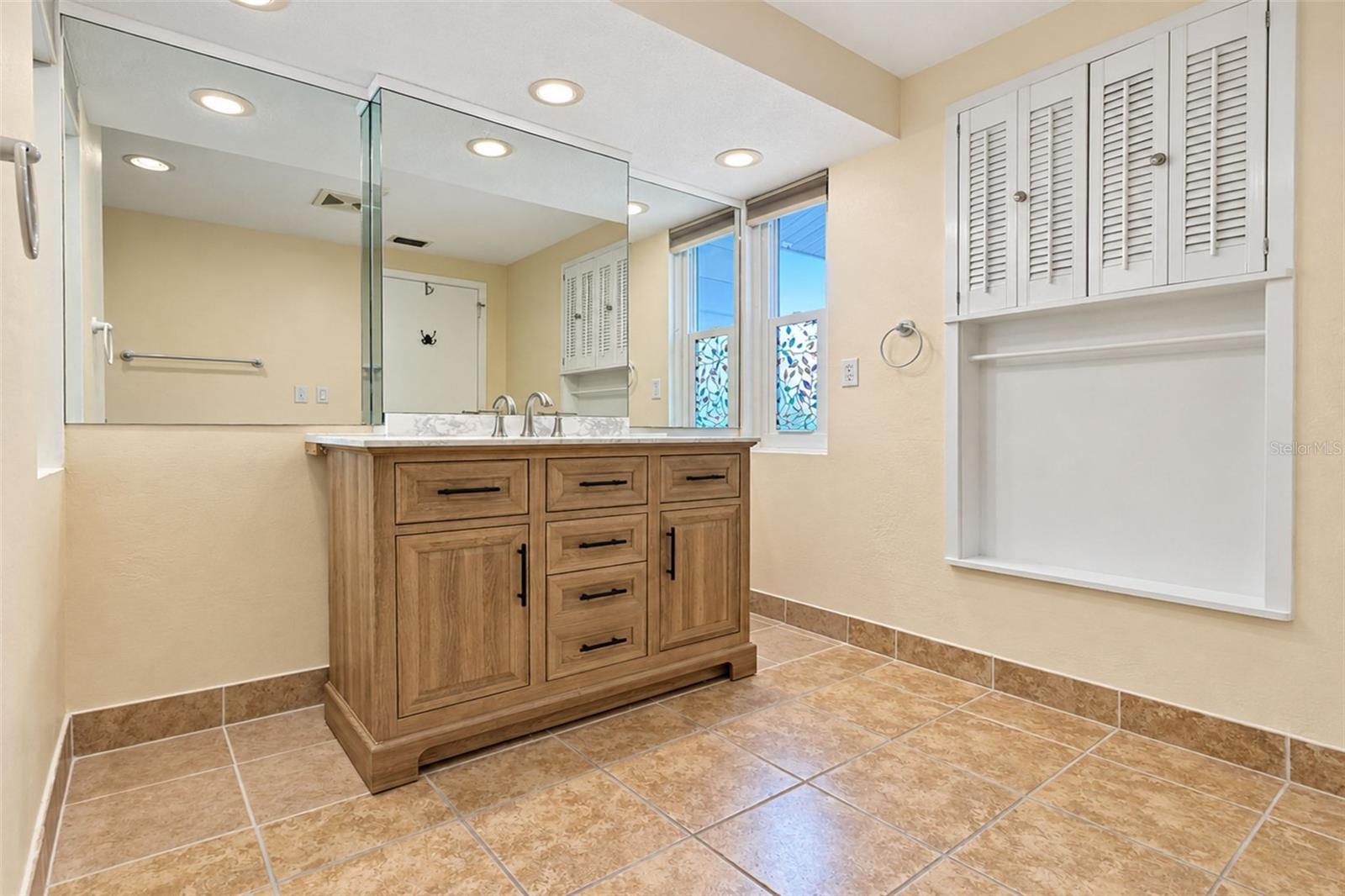 ENGLEWOOD ISLES - Residential