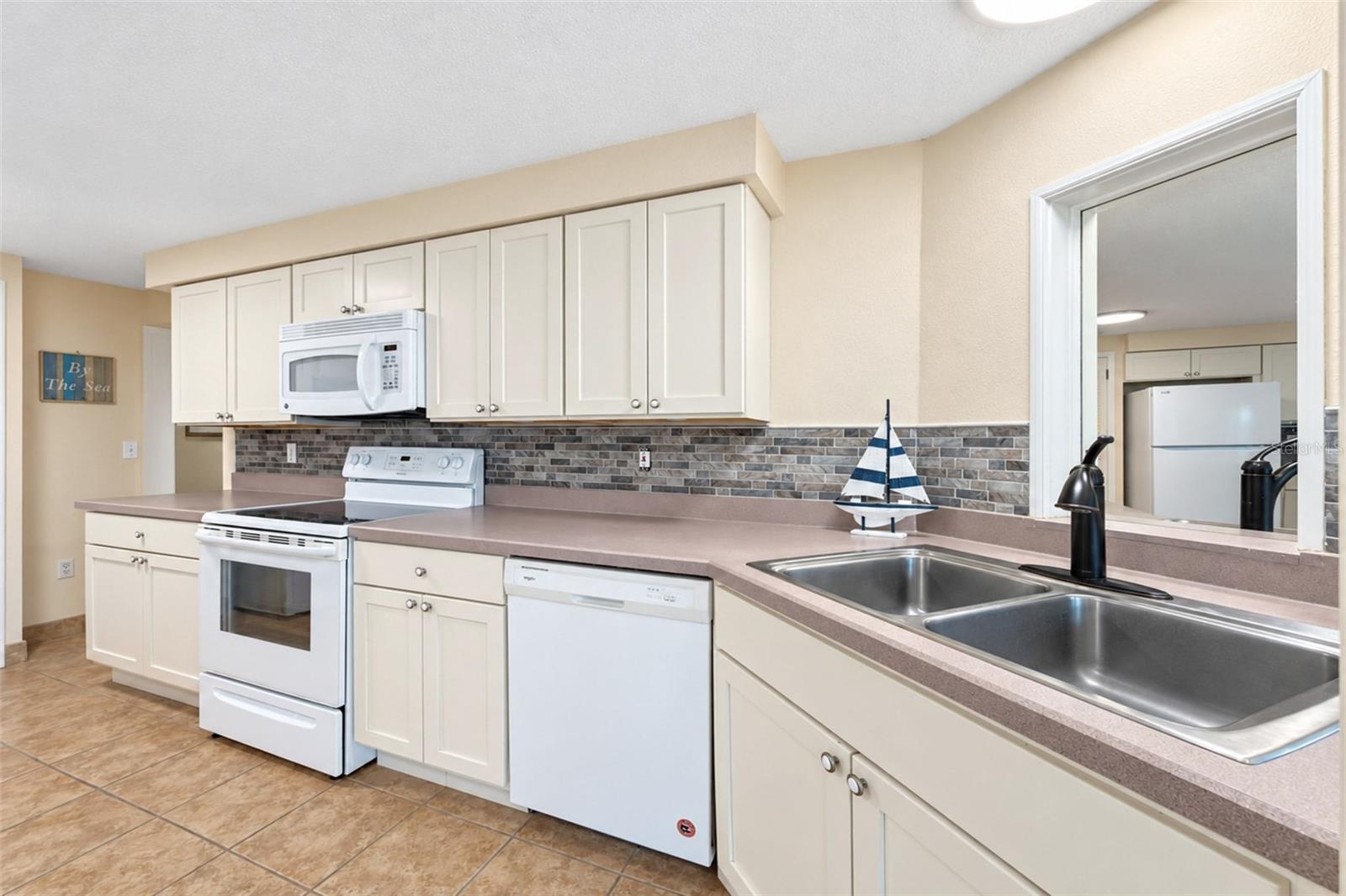 ENGLEWOOD ISLES - Residential
