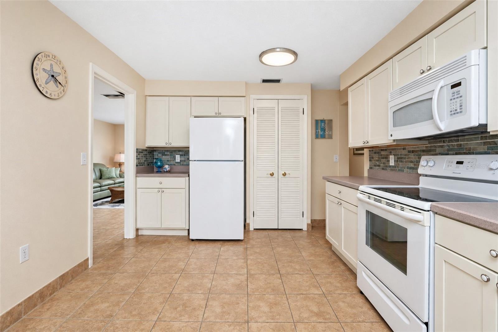 ENGLEWOOD ISLES - Residential