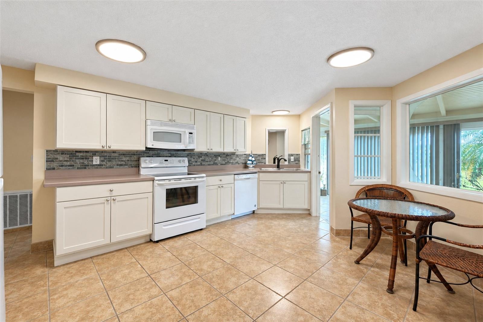 ENGLEWOOD ISLES - Residential