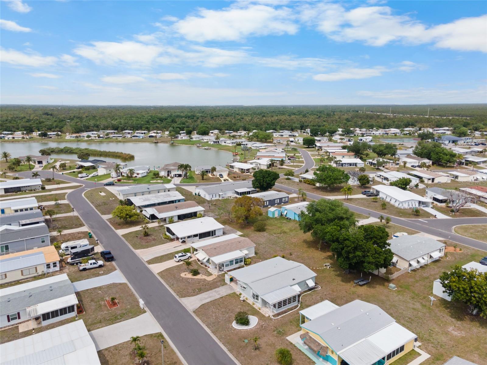 LEMON BAY ISLES PH 02 - Residential