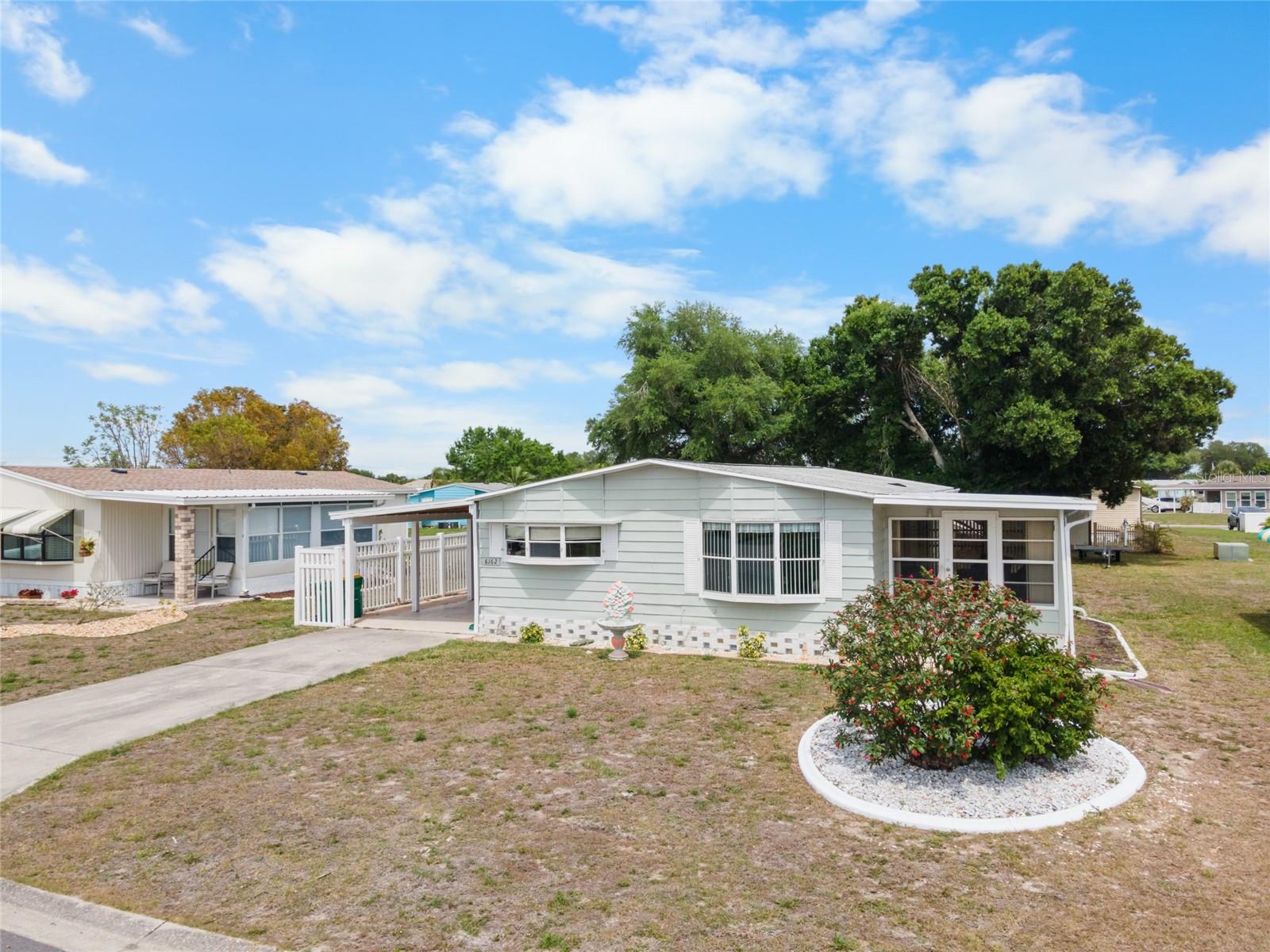 LEMON BAY ISLES PH 02 - Residential