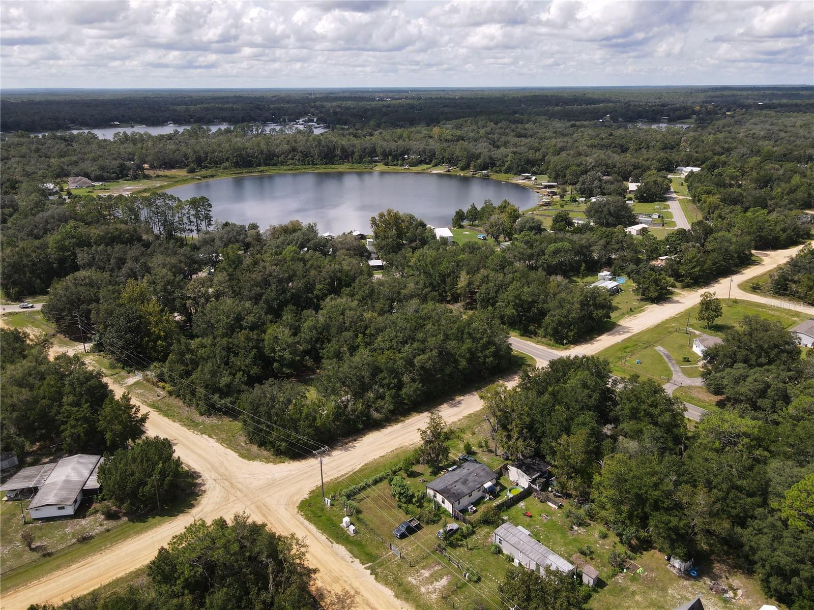 LAKE LUCY MANOR - Land