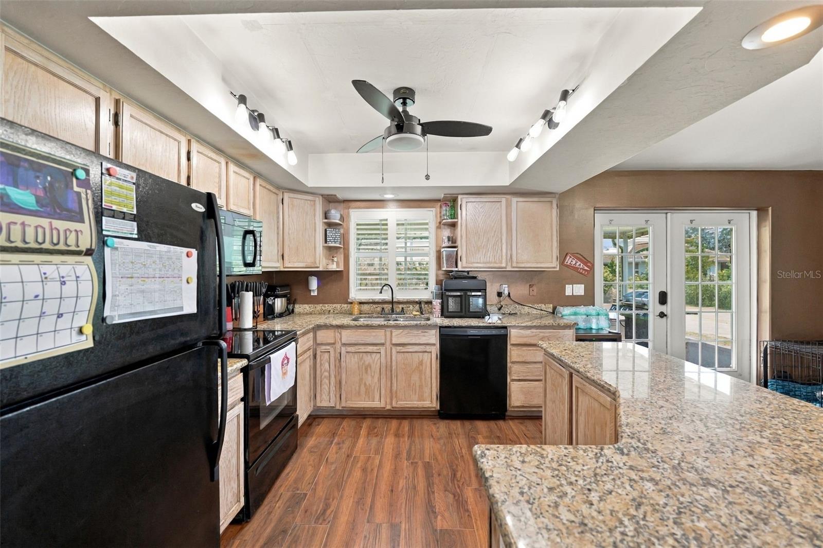 ORANGE BLOSSOM ESTATE - Residential
