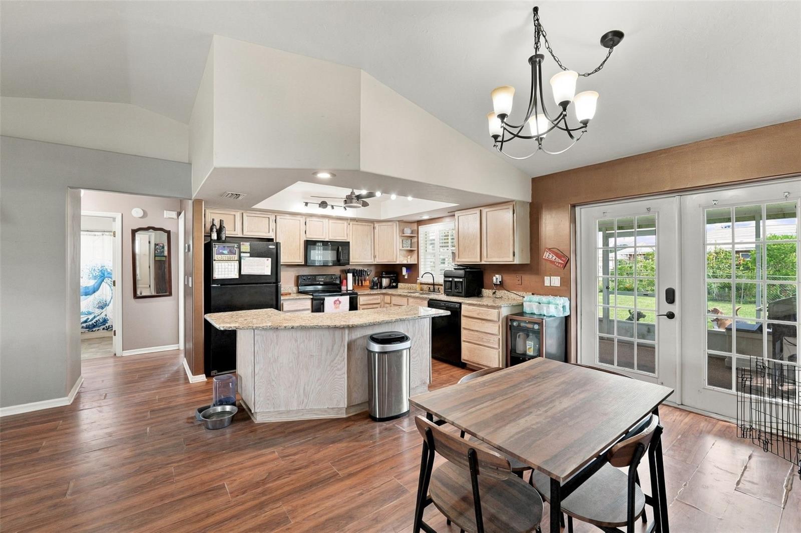 ORANGE BLOSSOM ESTATE - Residential