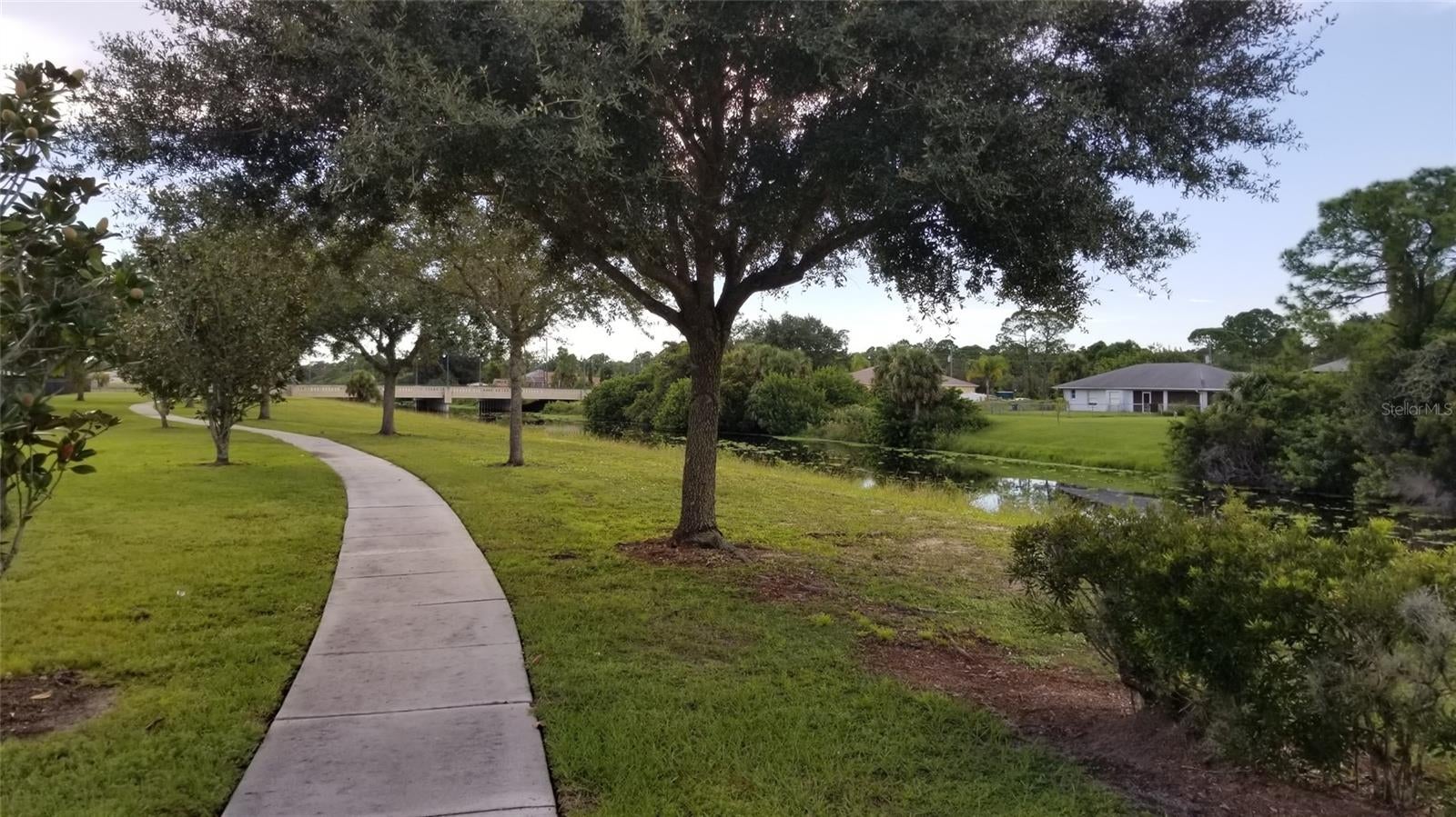 PORT CHARLOTTE 12 REP 01 - Land