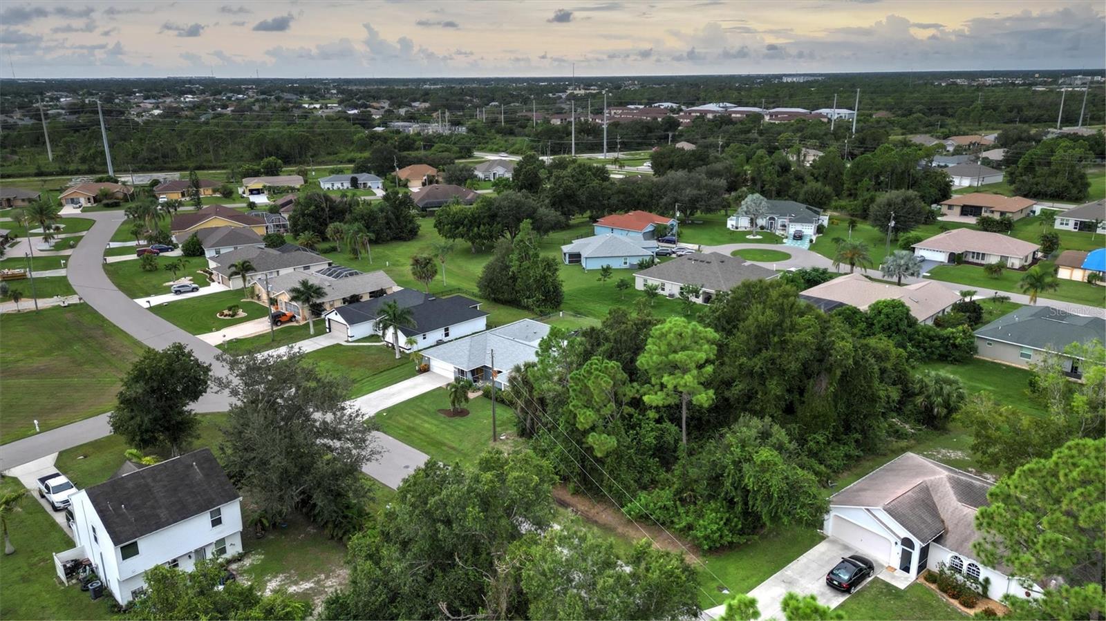 PUNTA GORDA ISLES SEC 20 - Land