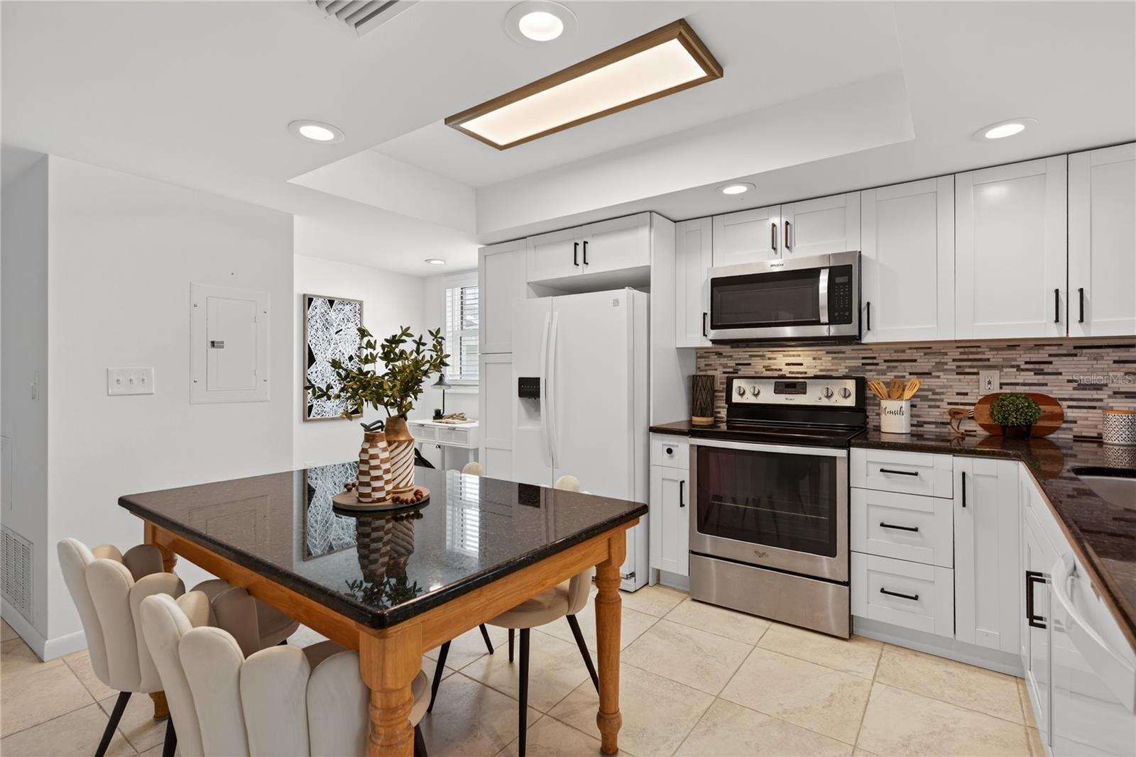 MANASOTA SHORES PH 02 BLDG B - Residential
