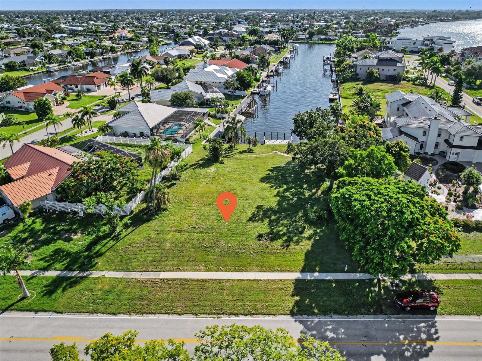 PORT CHARLOTTE SEC 040 - Land