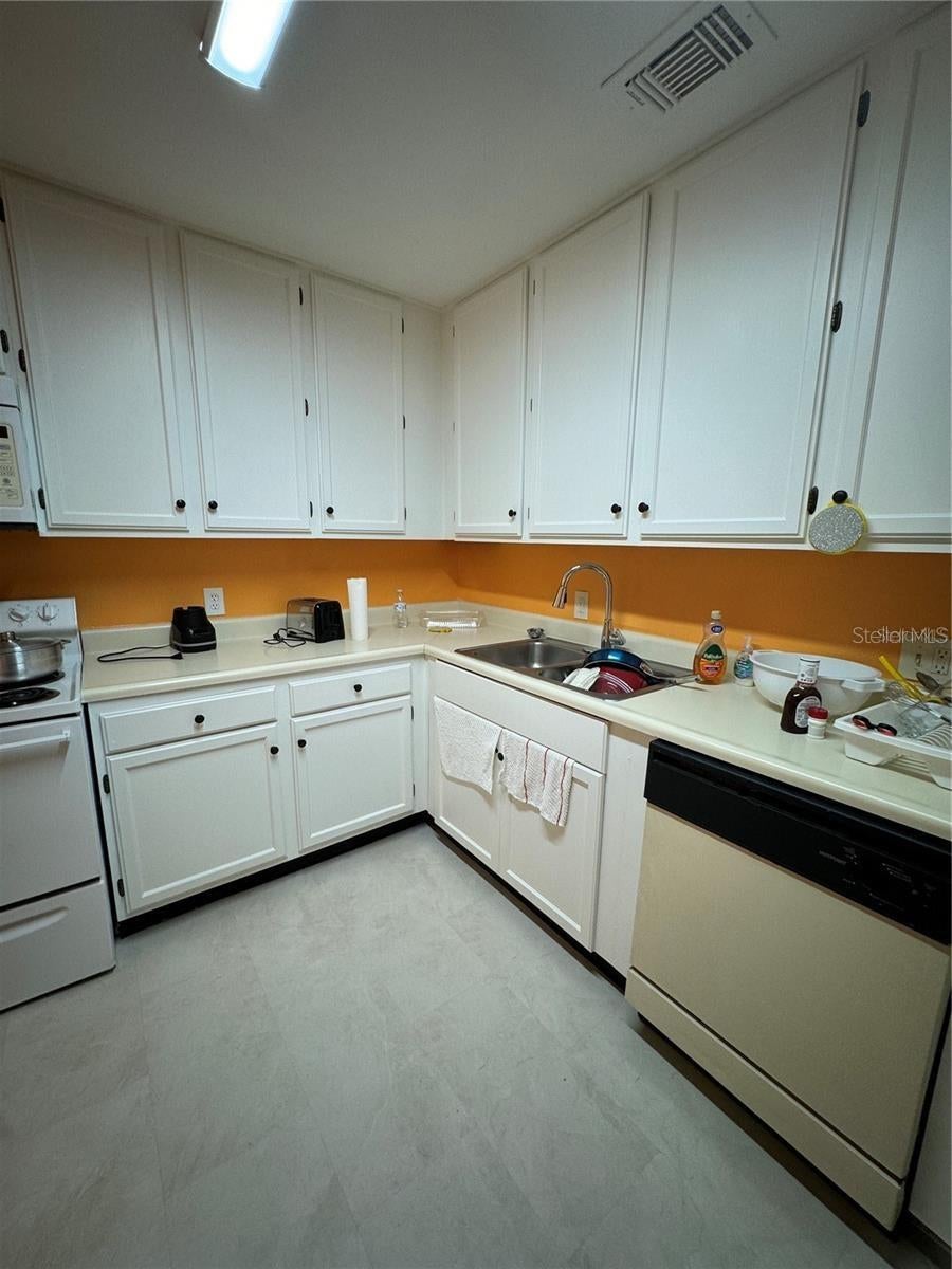 CYPRESS POINTE/LK ORLANDO - Residential