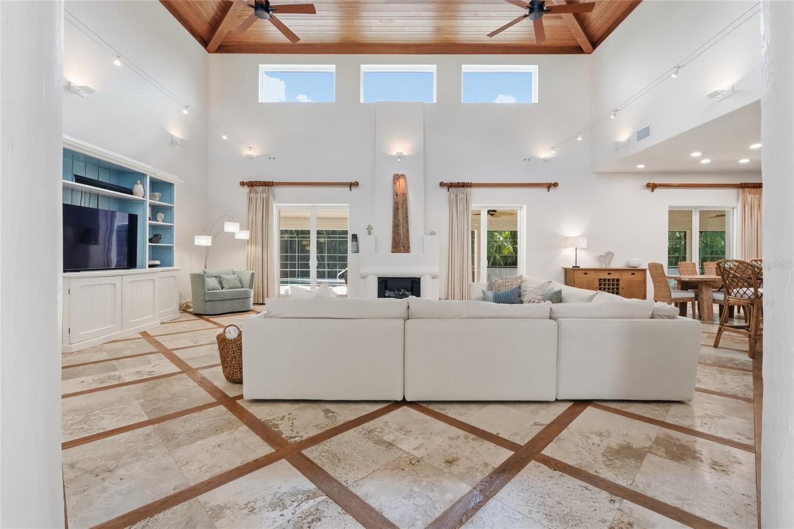 JOHNSON ESTATES - Residential