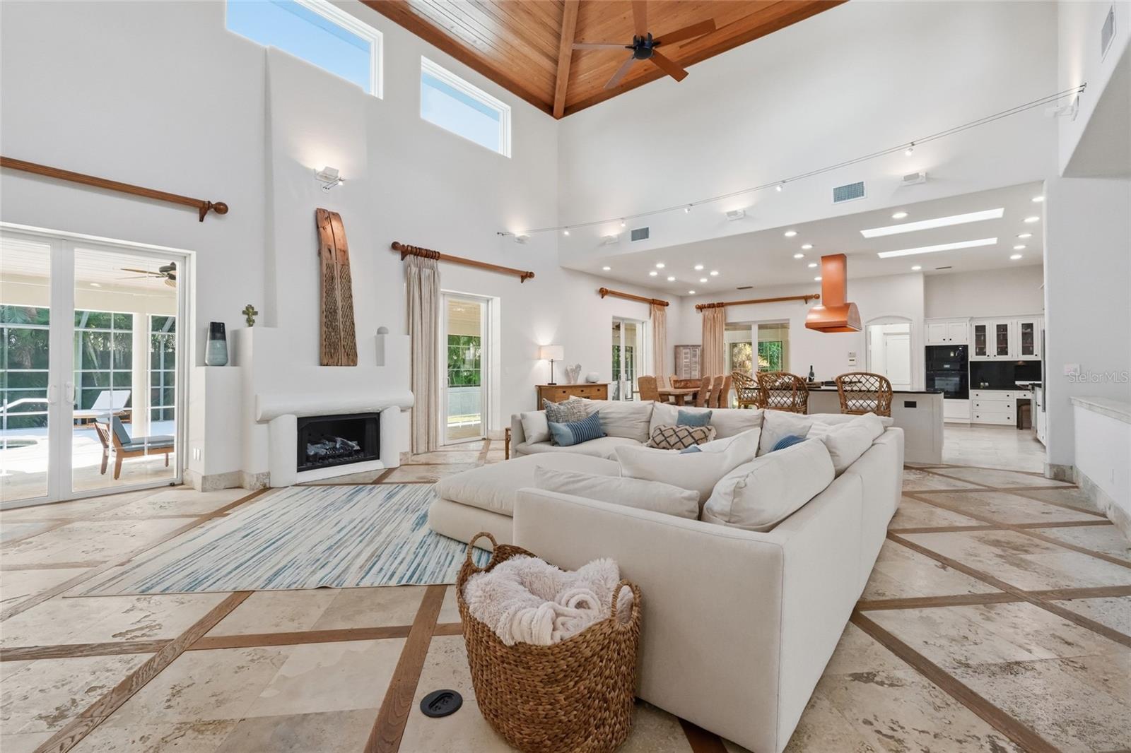 JOHNSON ESTATES - Residential