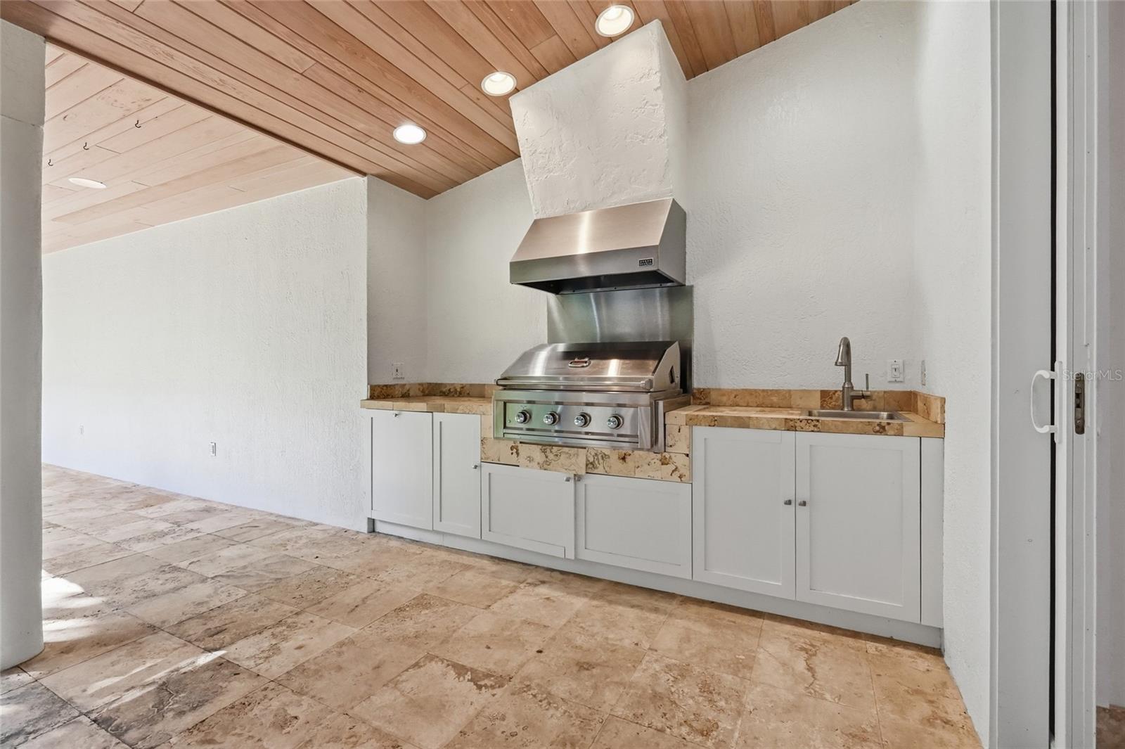 JOHNSON ESTATES - Residential